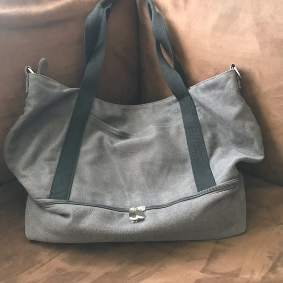 Lo & Sons Handbags - Lo & Sons Catalina Deluxe Tote